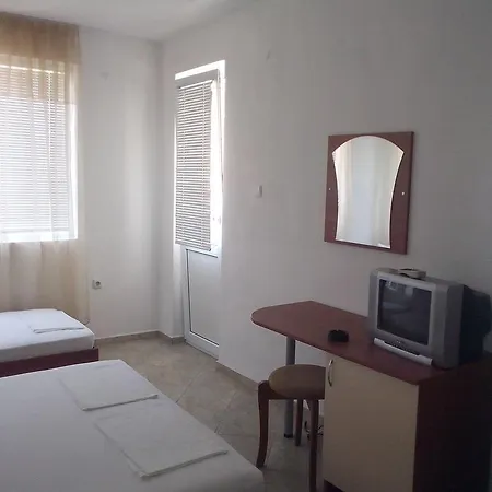 بيت ضيافة Krasi 3*