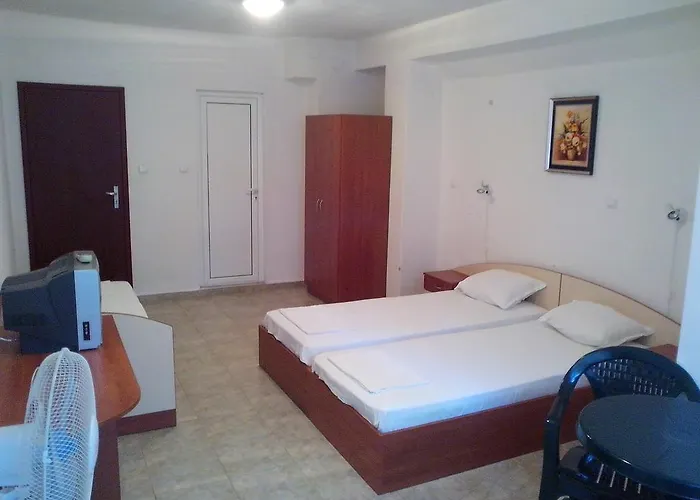 Krasi 3* 切尔诺莫雷茨