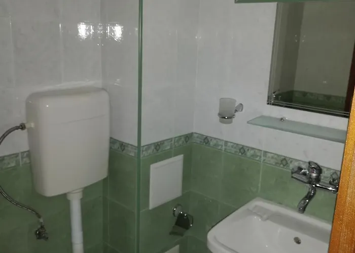 Krasi 招待所 切尔诺莫雷茨